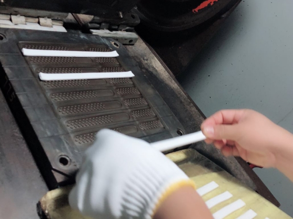 模压成型和挤压成型